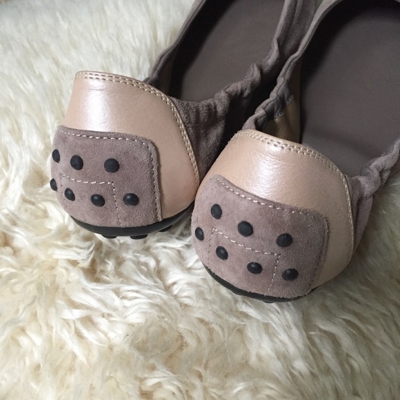 TOD'S Dee Fibbietta Suede Ballerina Flats - Picture 3 of 9